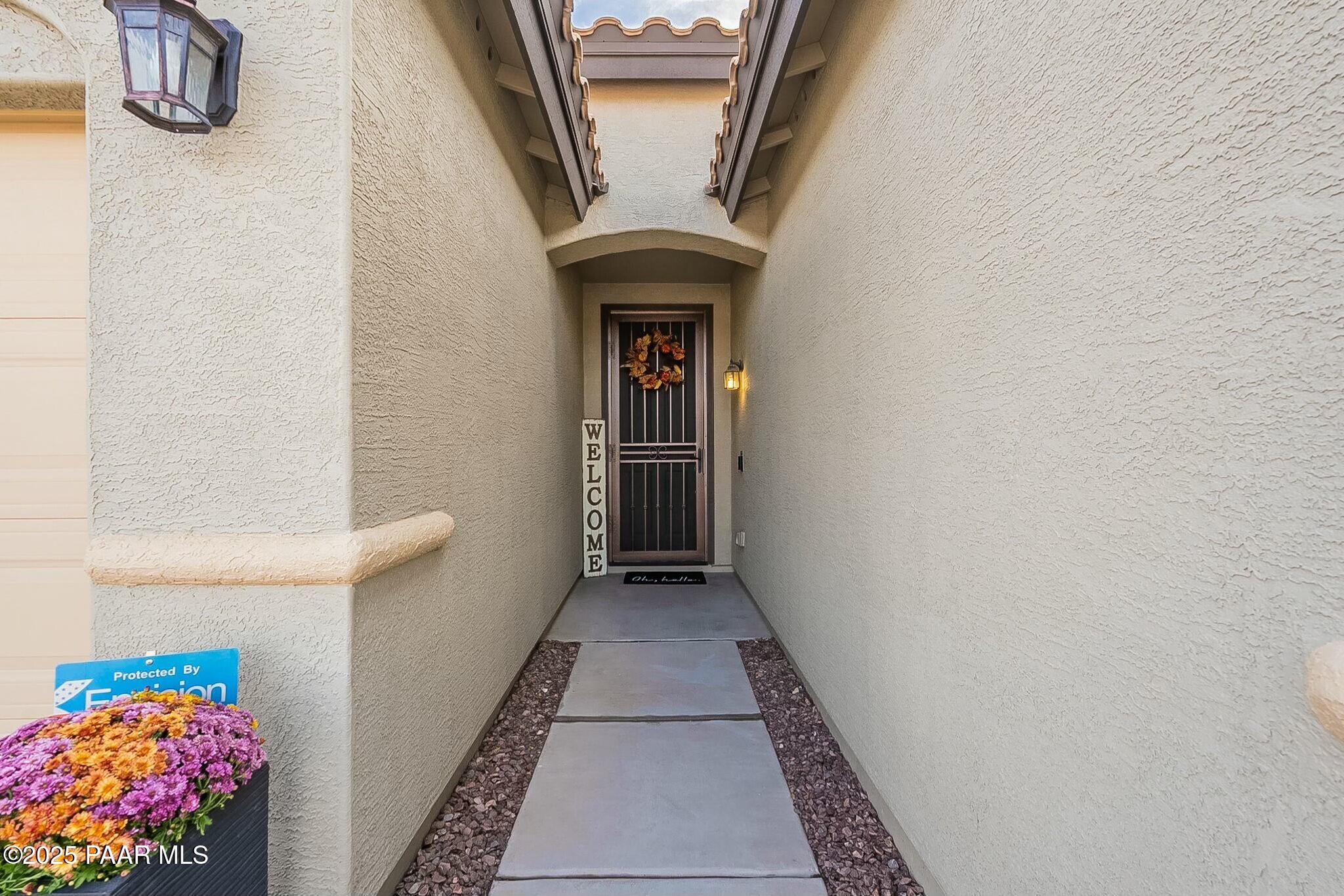 9947 W Wizard Lane