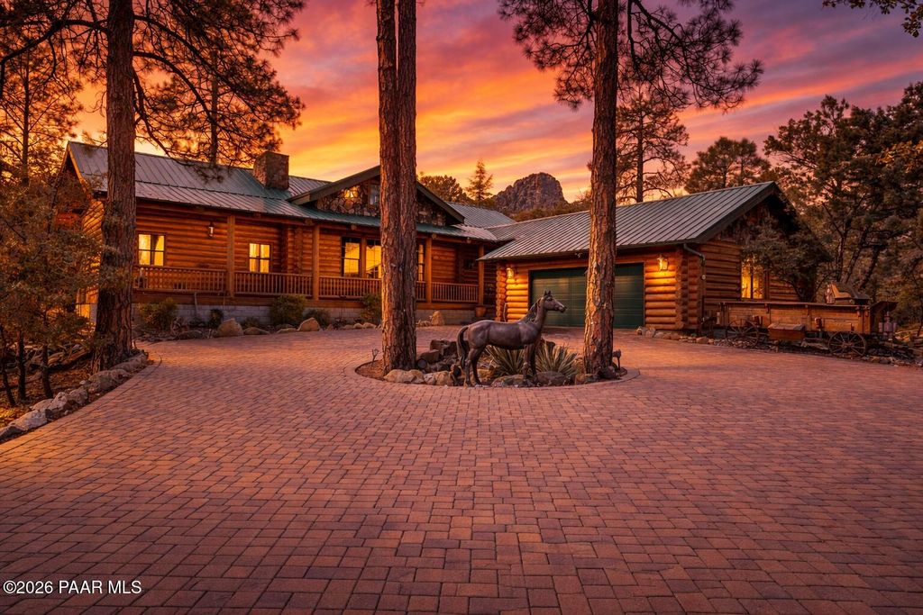 Photo of 1338 Sierry Peaks Drive, Prescott, AZ 86305 (MLS # 1080451)