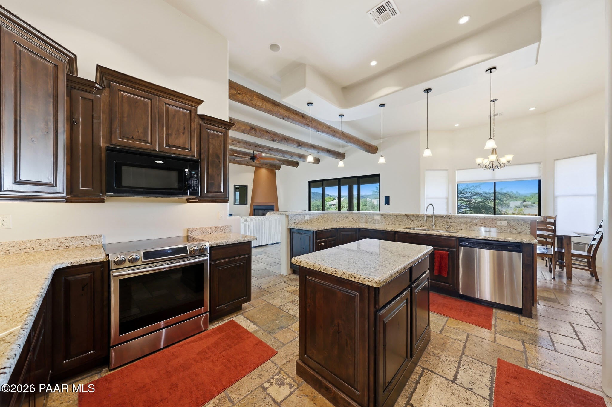 3211 W Horizon Drive