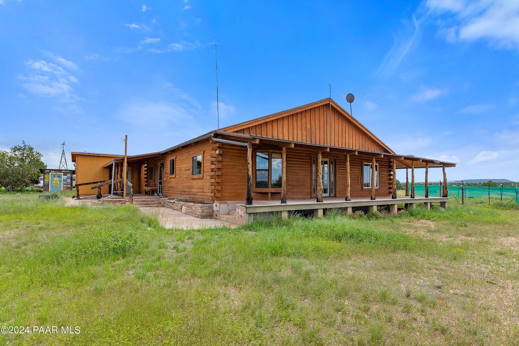 Photo of 9797 W Rocky Rabbit Road, Ash Fork, AZ 86320 (MLS # 1078156)