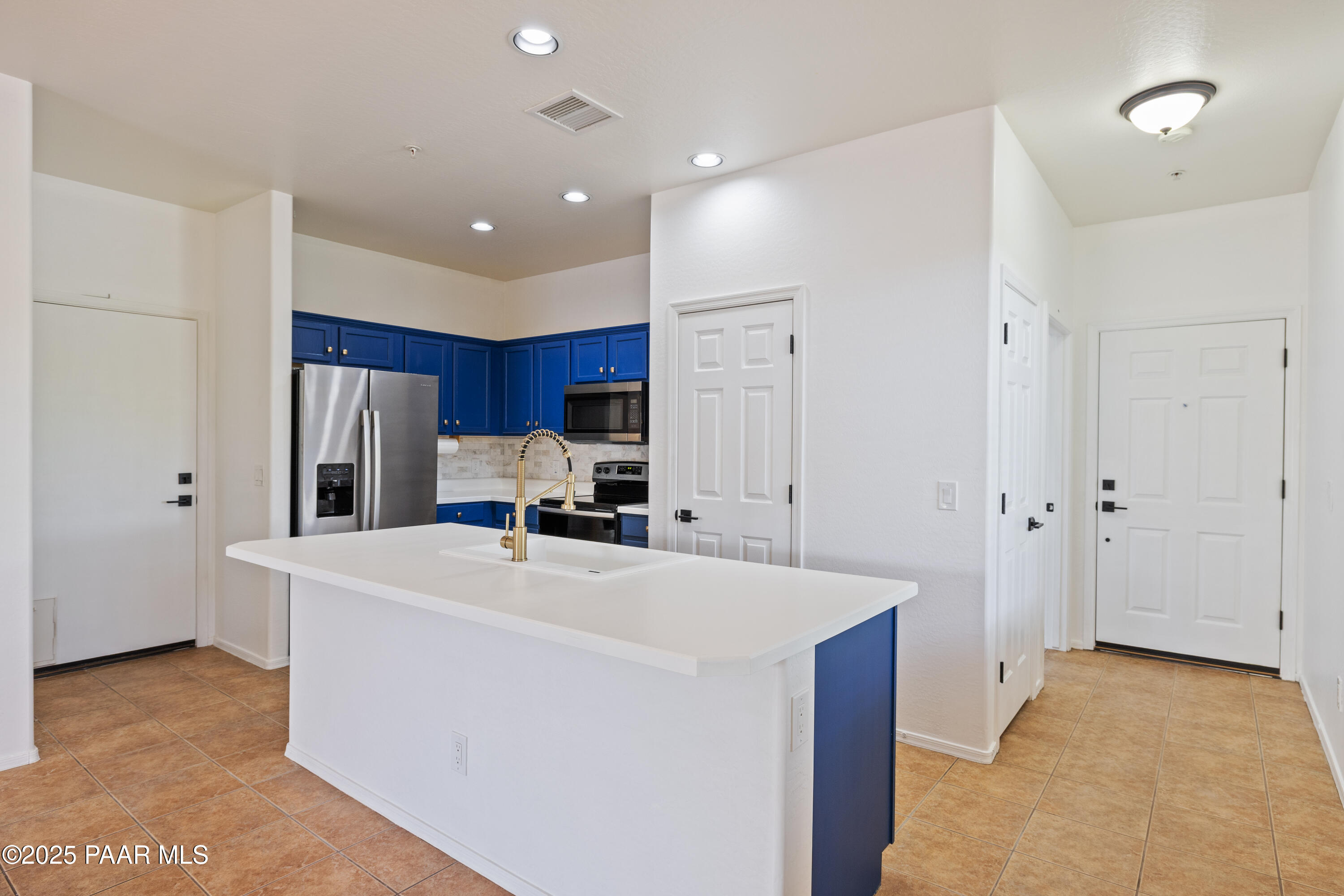 1735 Oro Drive