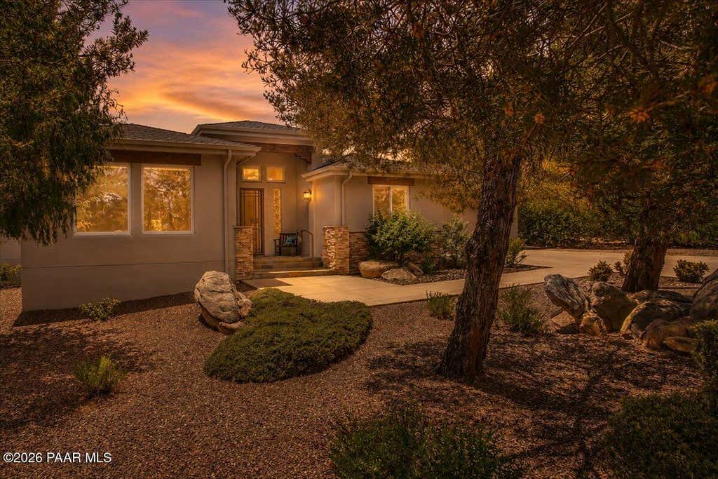 Photo of 2990 La Questa, Prescott, AZ 86305 (MLS # 1082582)