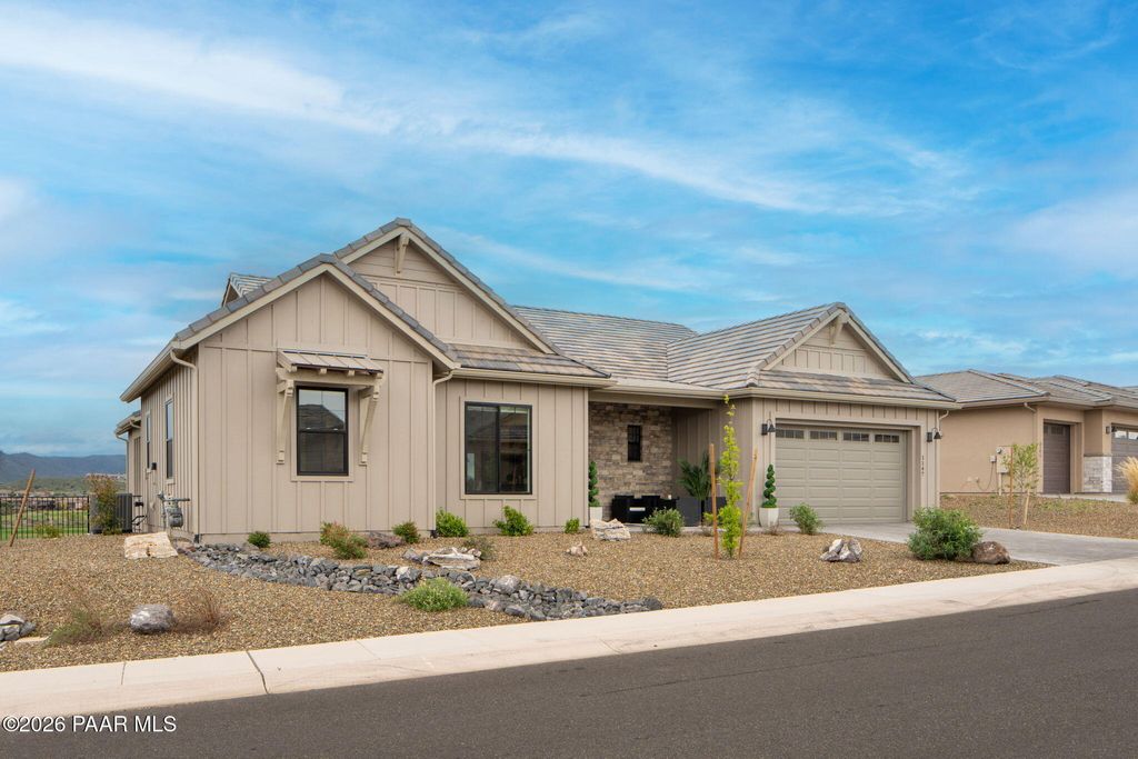 Photo of 1147 S Lakeview Drive, Prescott, AZ 86301 (MLS # 1080839)
