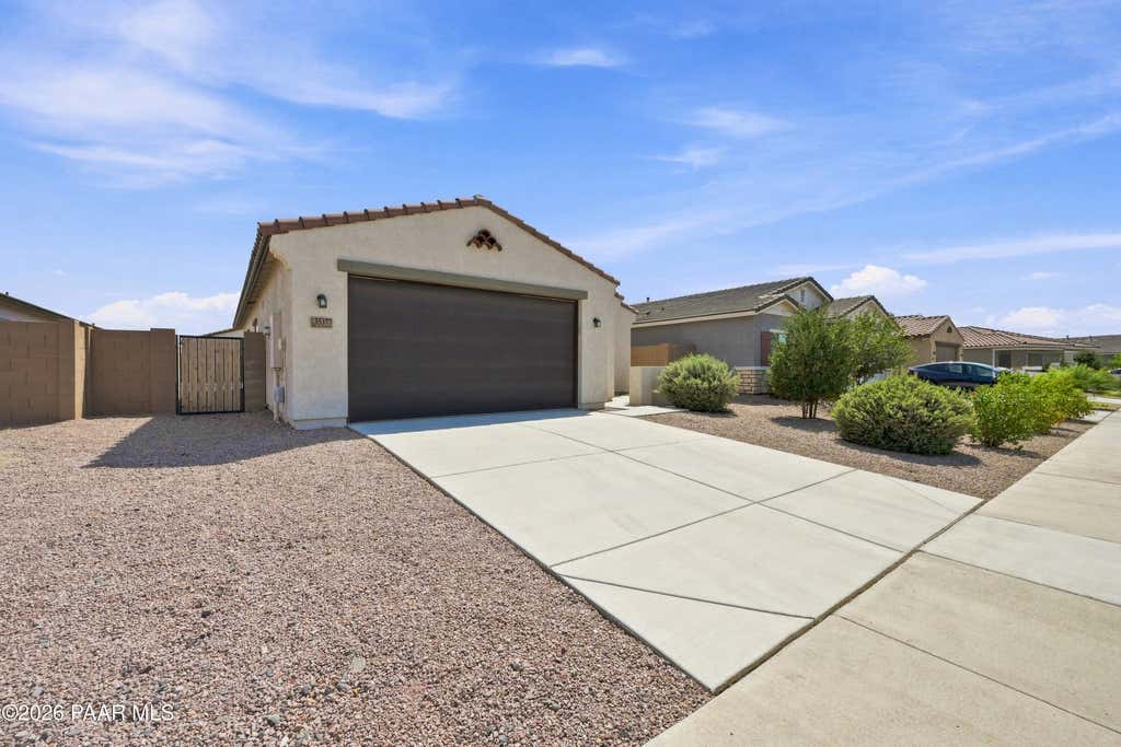 Photo of 35377 W Santa Monica Avenue, Maricopa, AZ 85138 (MLS # 1084326)