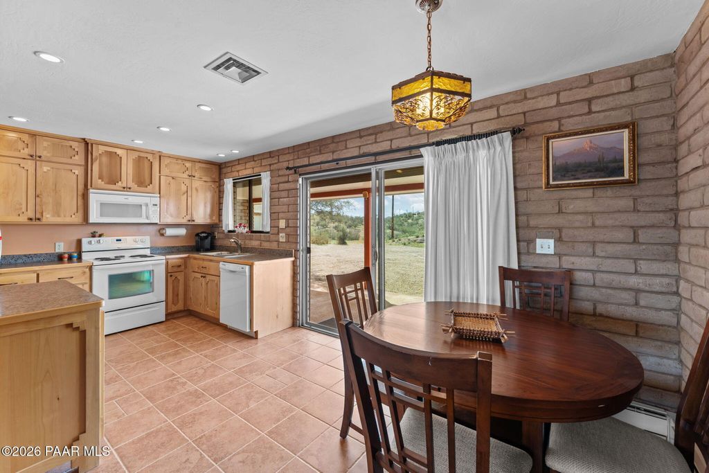 Photo of 1605 Corral Drive, Wickenburg, AZ 85390 (MLS # 1079907)