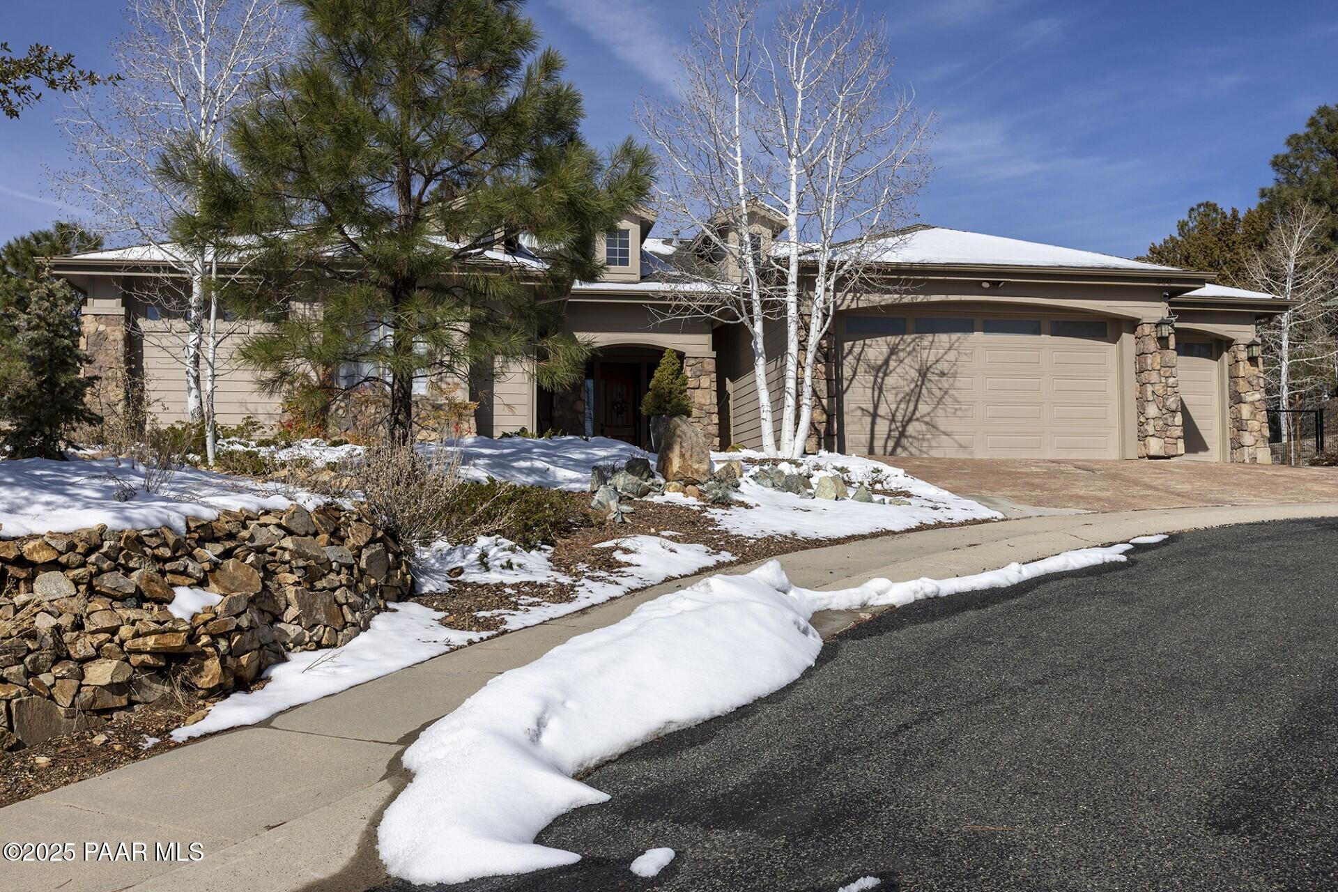 960 Coyote Circle