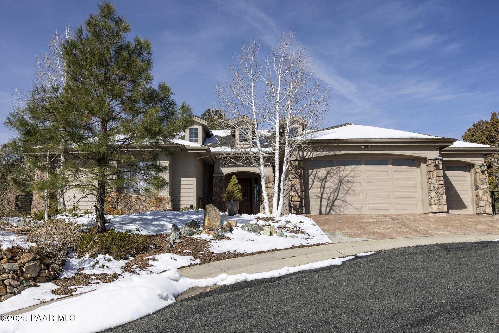 960 Coyote Circle