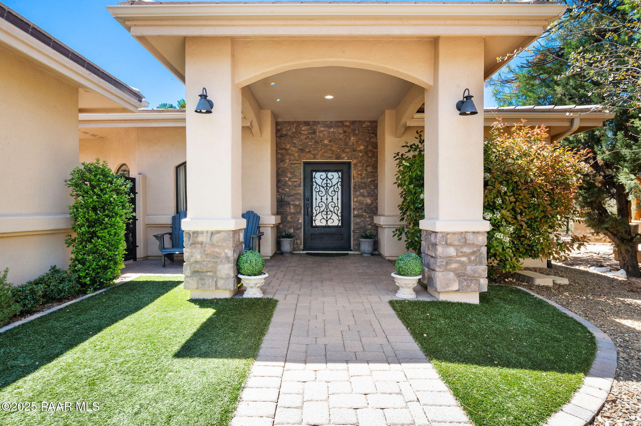 26 N Woodridge Circle