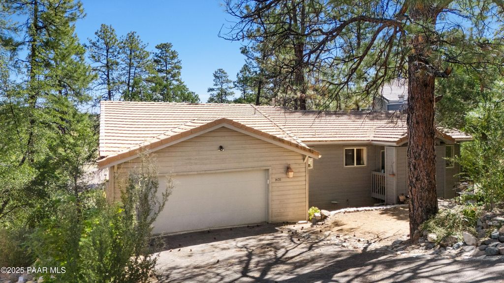 Photo of 1431 Royal Oak Circle Circle, Prescott, AZ 86305 (MLS # 1077120)