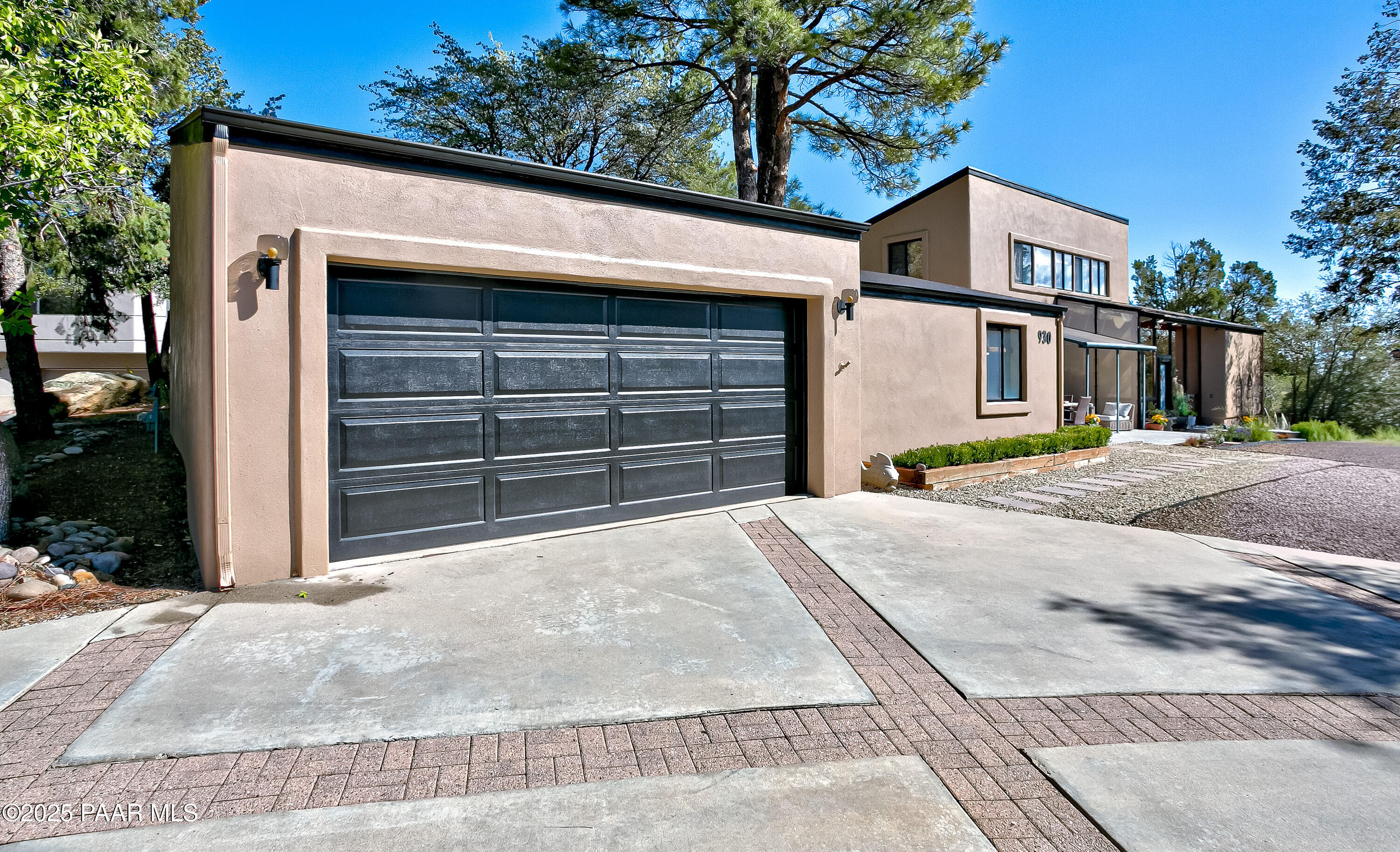 930 Country Club Drive