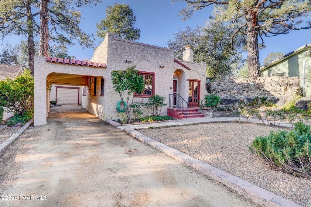Photo of 715 Country Club Drive, Prescott, AZ 86303 (MLS # 1079899)