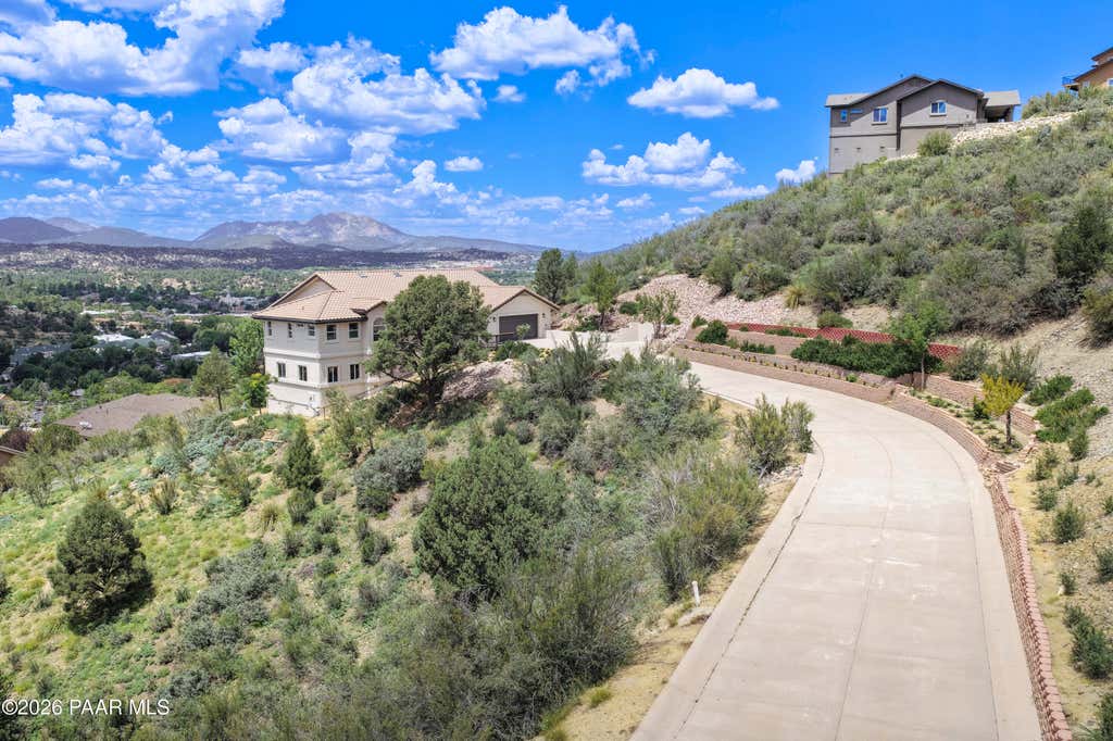 Photo of 374 Summit Pointe Drive, Prescott, AZ 86303 (MLS # 1084130)