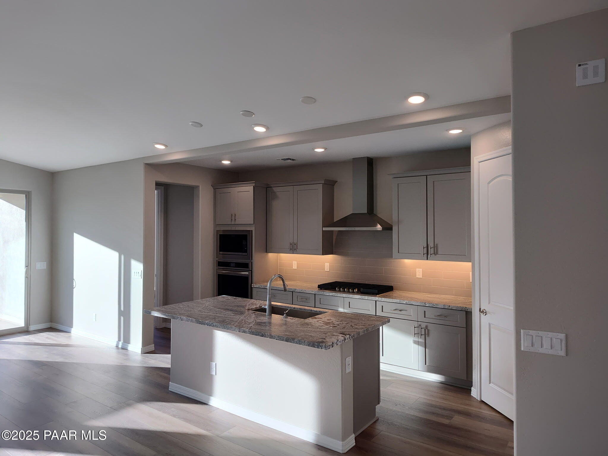 7627 E Turnberry Drive