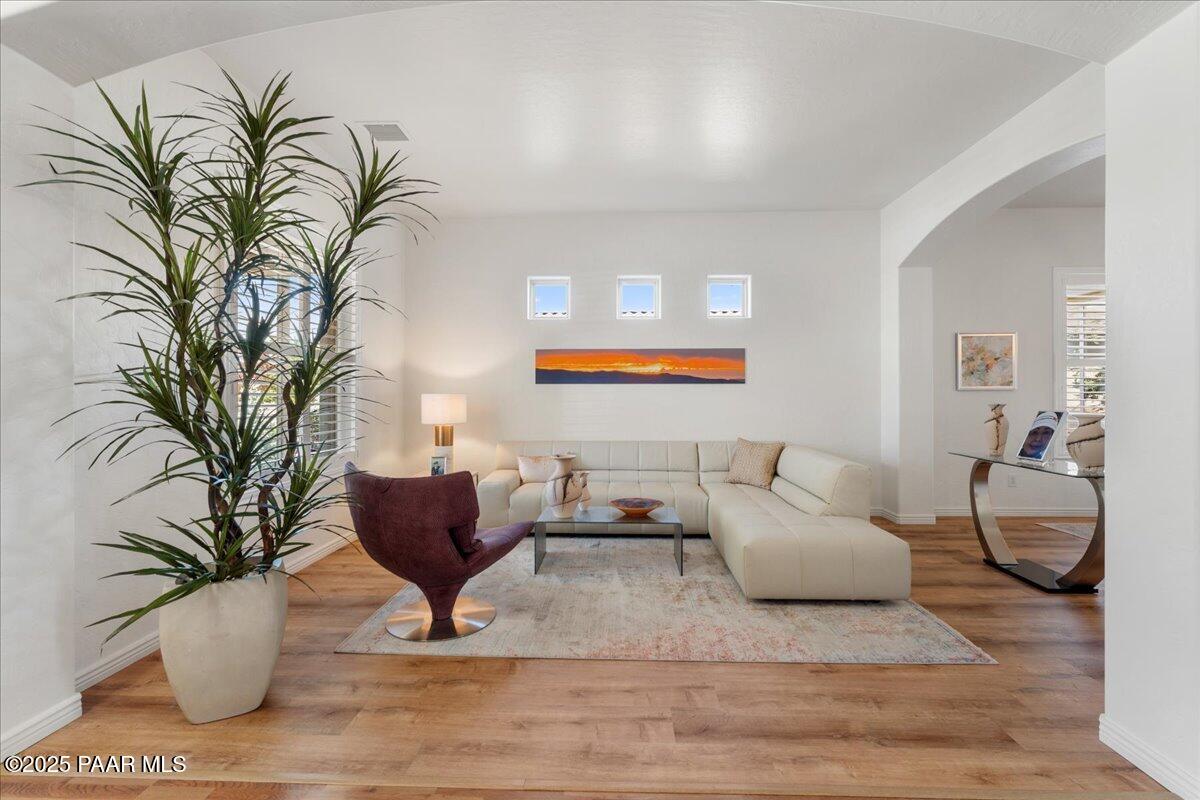 1111 N Wide Open Trail