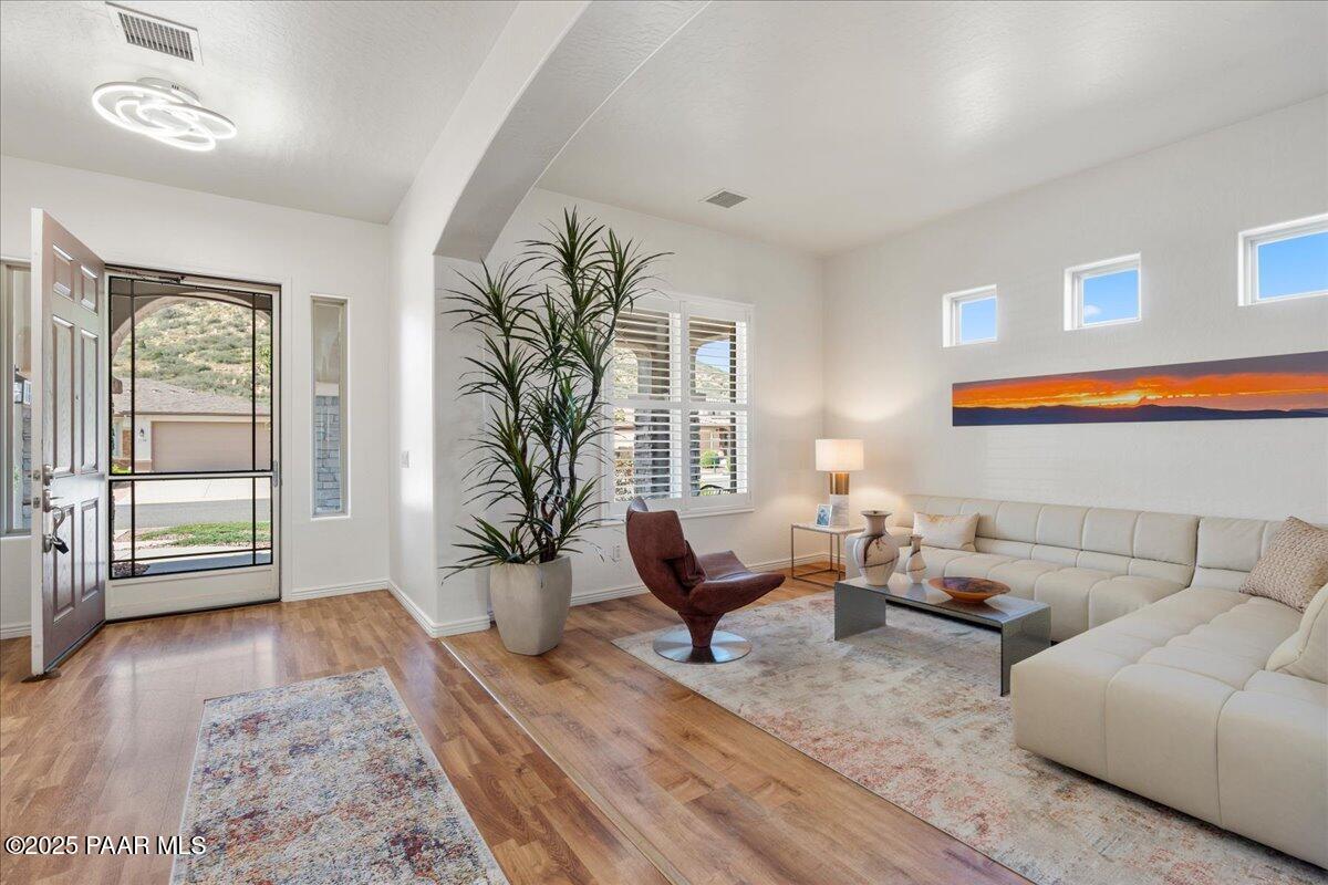 1111 N Wide Open Trail