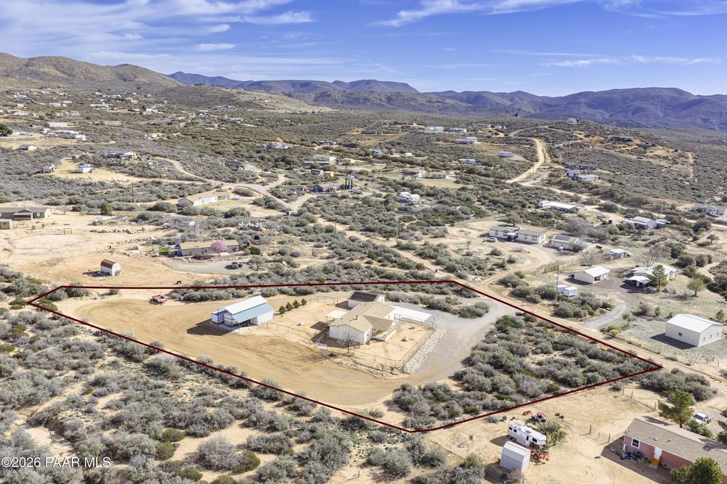 Photo of 1030 N Summer Sweet Lane, Dewey-Humboldt, AZ 86327 (MLS # 1079946)