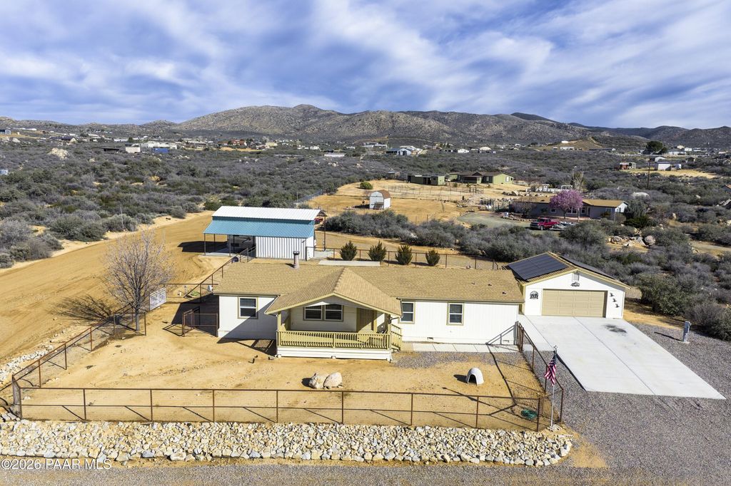 Photo of 1030 N Summer Sweet Lane, Dewey-Humboldt, AZ 86327 (MLS # 1079946)