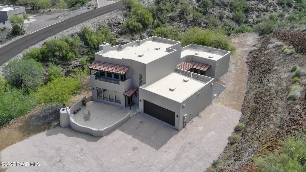Photo of 35310 S Pinnacle Place, Black Canyon City, AZ 85324 (MLS # 1077119)