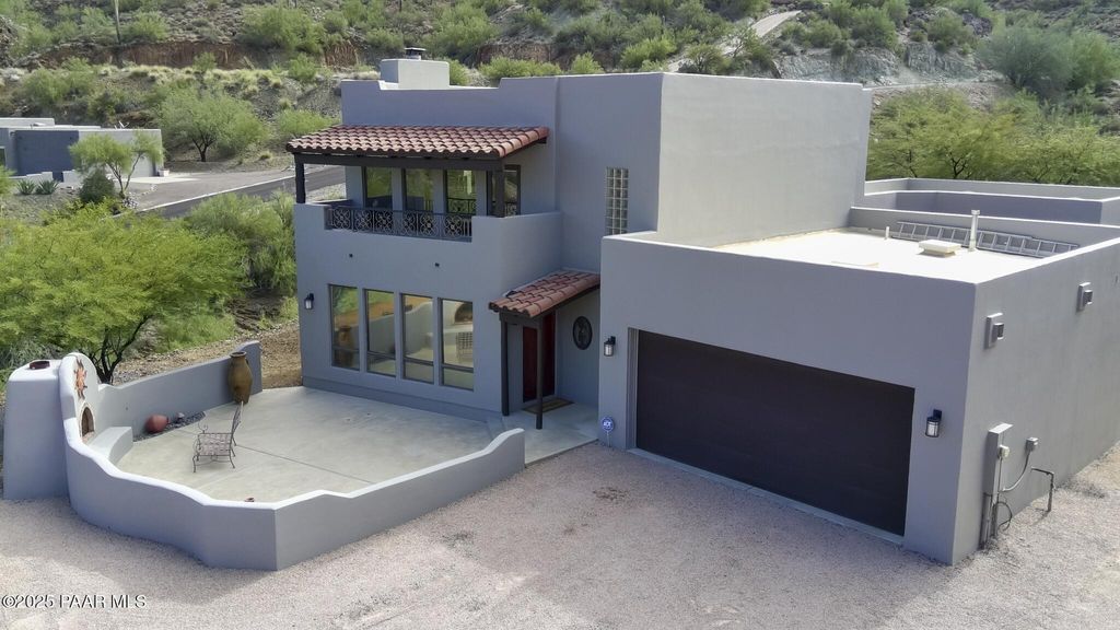 Photo of 35310 S Pinnacle Place, Black Canyon City, AZ 85324 (MLS # 1077119)