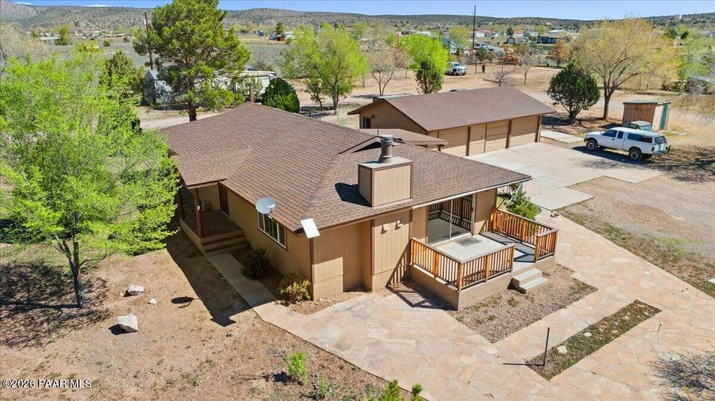 Photo of 25325 N Naples Street, Paulden, AZ 86334 (MLS # 1080660)