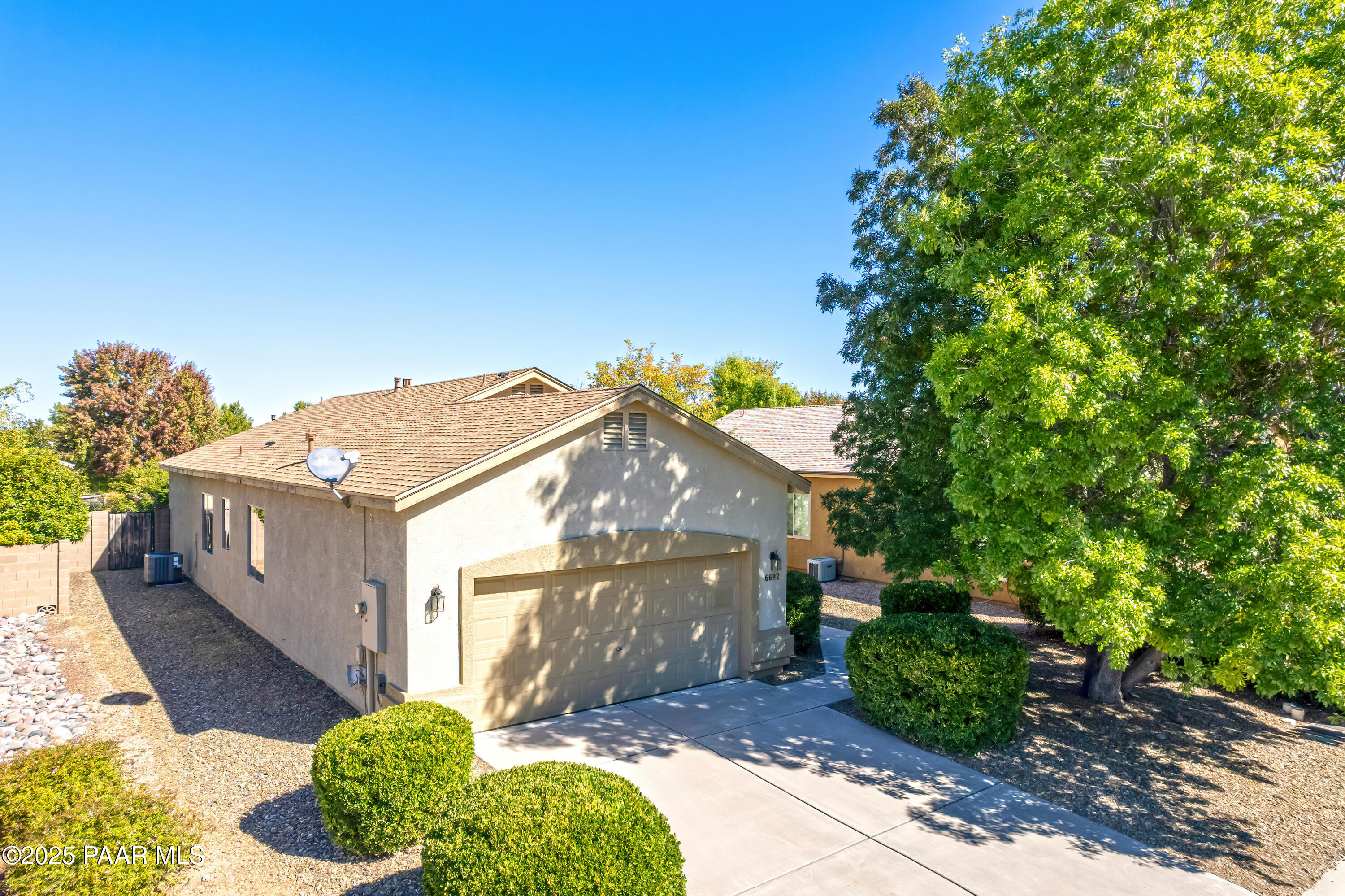 6692 E Sandhurst Drive