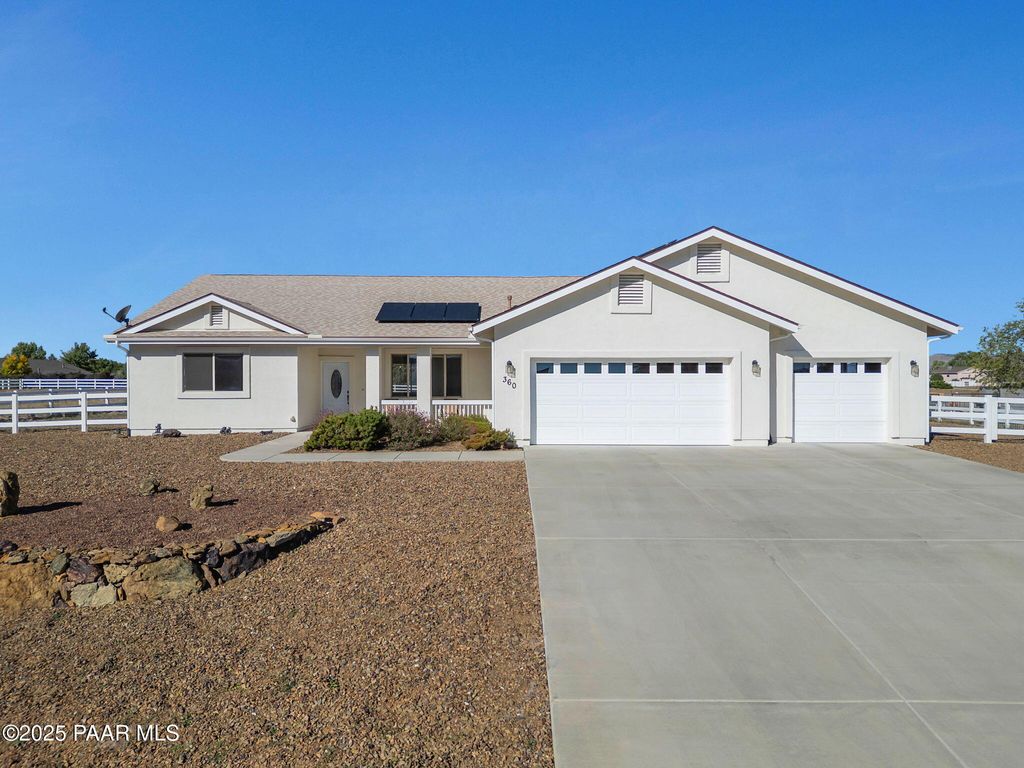 Photo of 360 Homestead Mesa Drive, Chino Valley, AZ 86323 (MLS # 1077127)