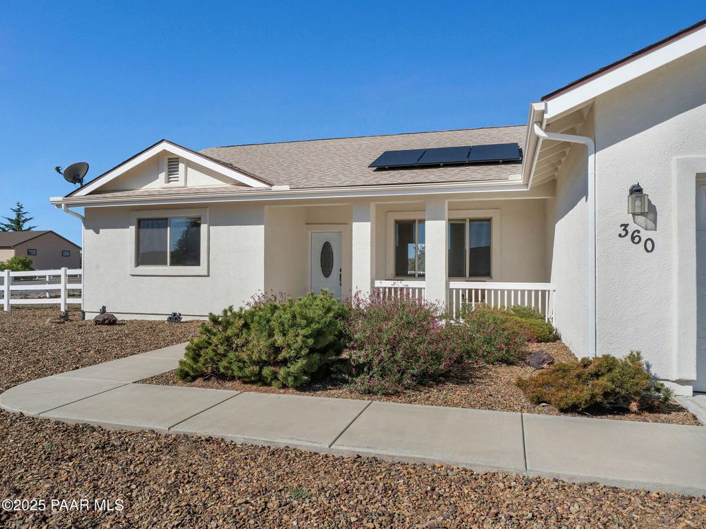 Photo of 360 Homestead Mesa Drive, Chino Valley, AZ 86323 (MLS # 1077127)