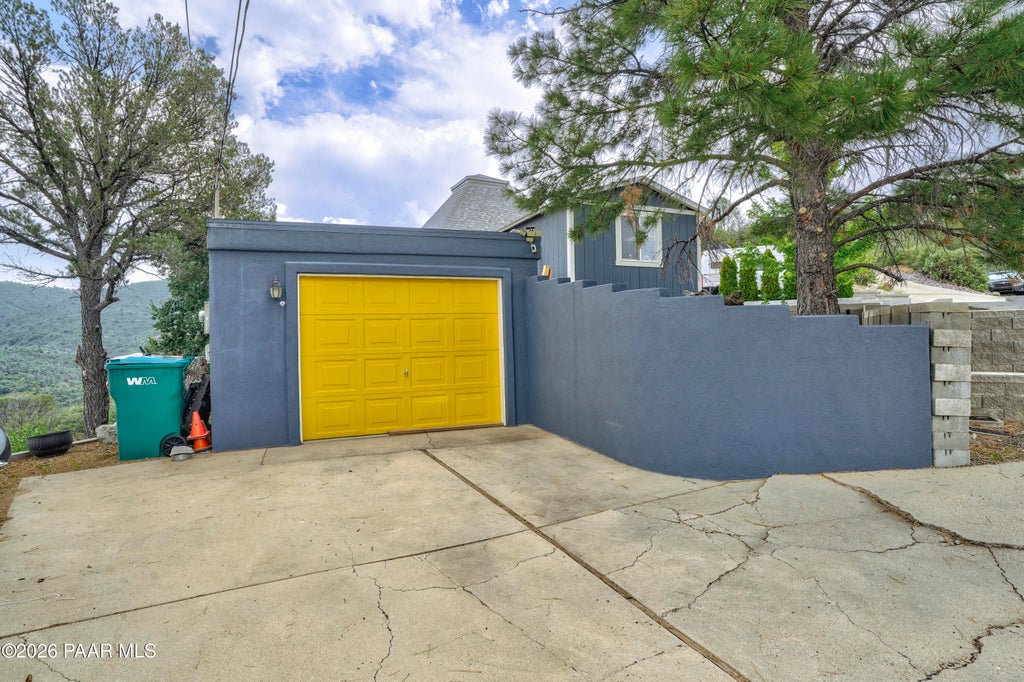 Photo of 676 E Robinson Drive, Prescott, AZ 86303 (MLS # 1084365)