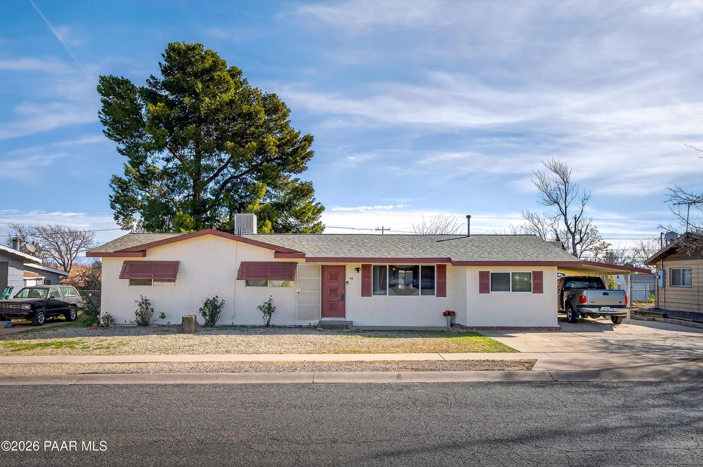 Photo of 59 S 11th Street, Cottonwood, AZ 86326 (MLS # 1079483)