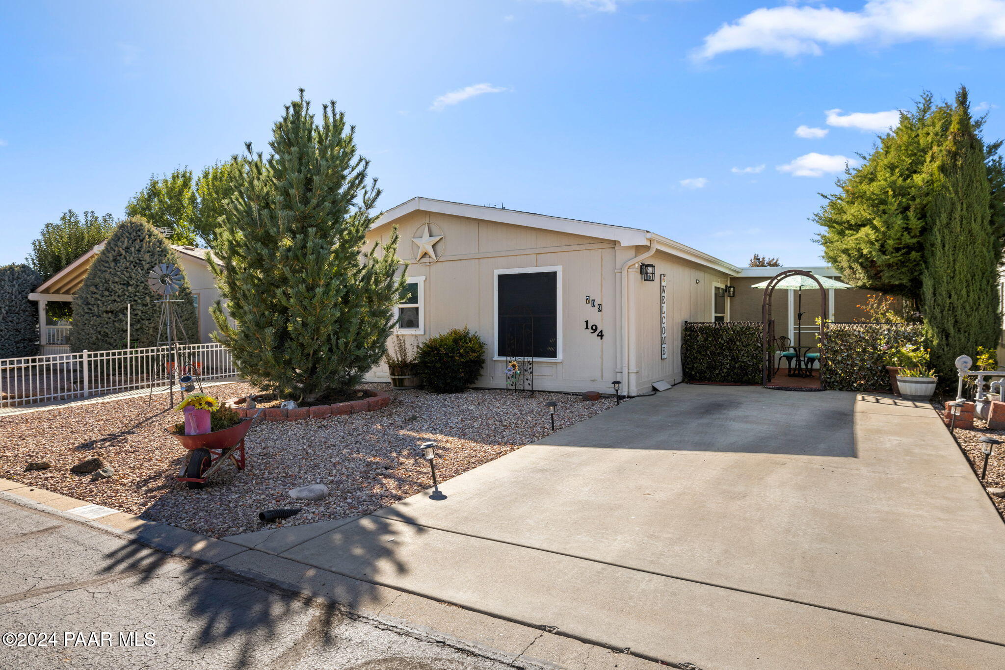 709 N Mesquite Tree Drive