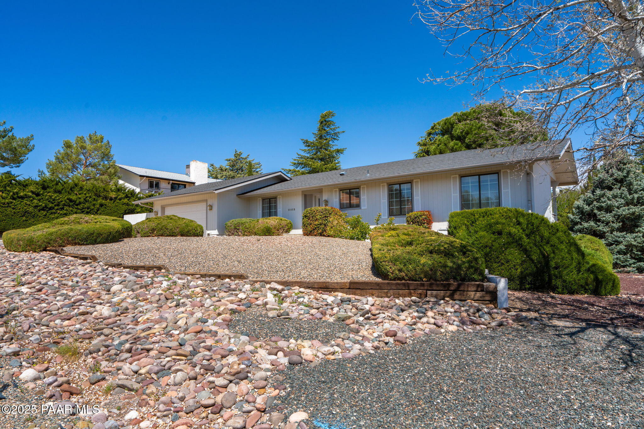 11112 E Navajo Drive