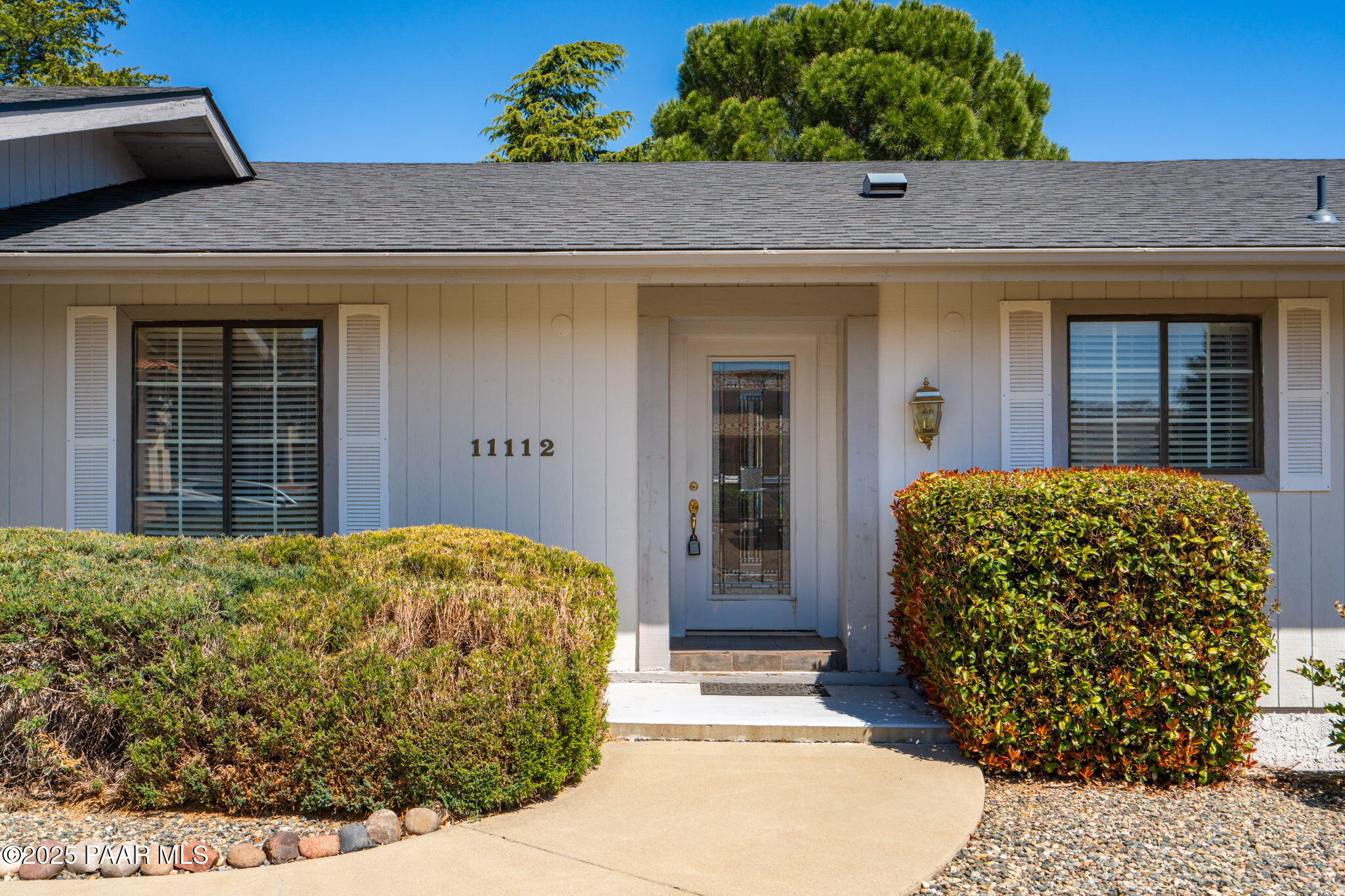 11112 E Navajo Drive