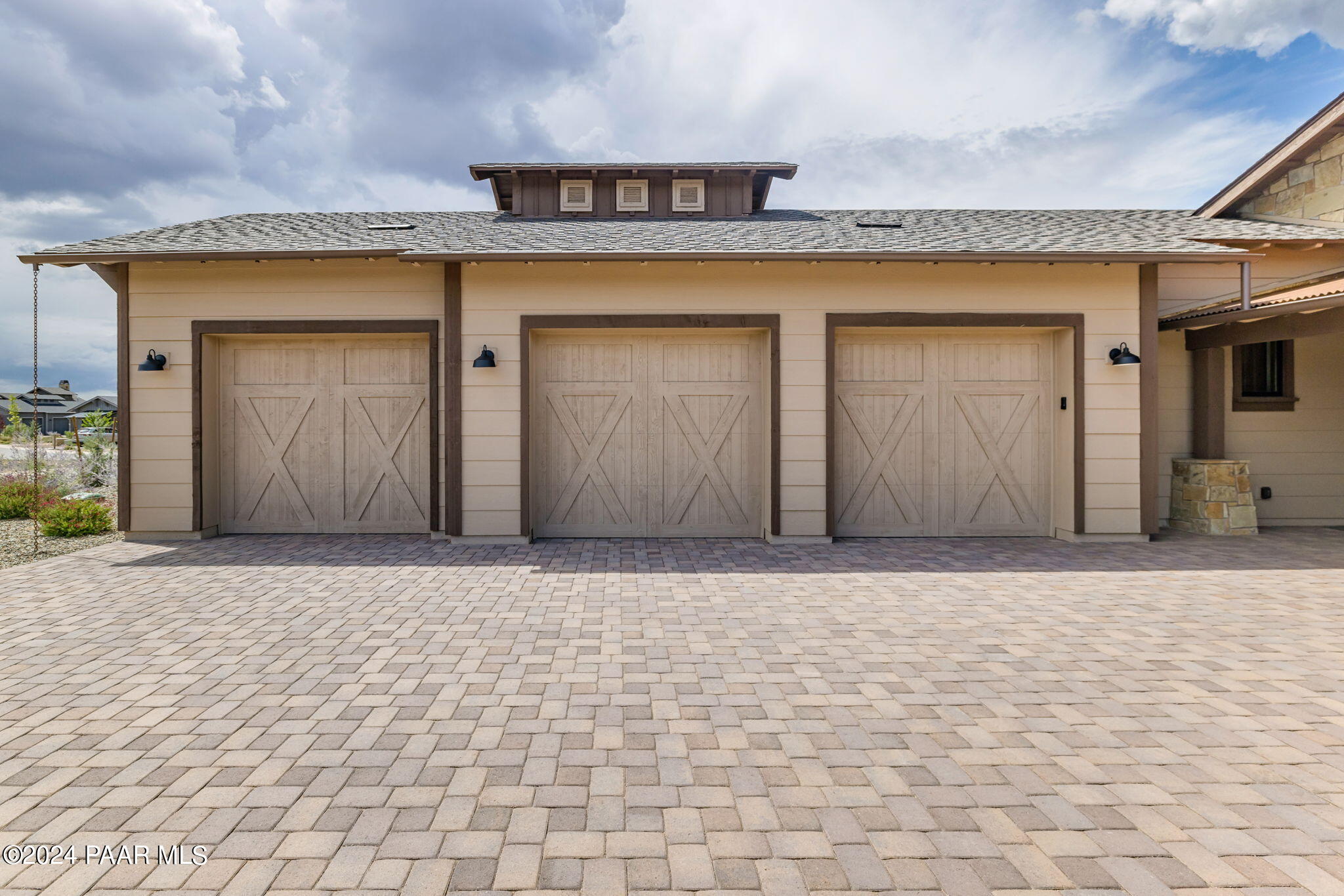 15049 N Carlson Way
