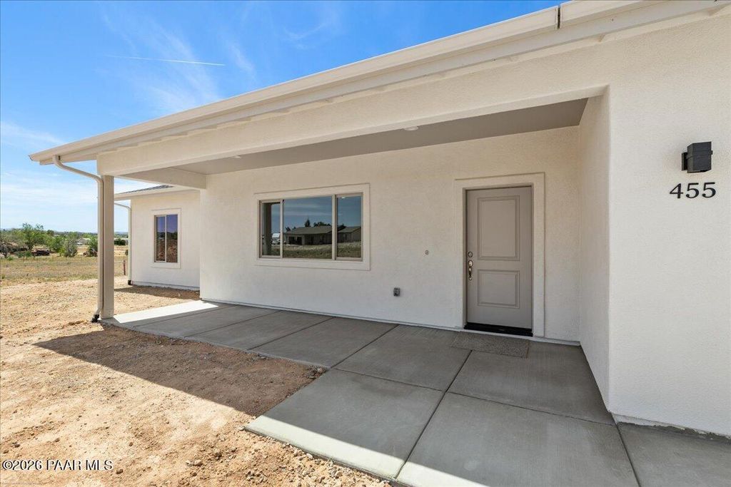 Photo of 455 E Ocotillo Lane, Paulden, AZ 86334 (MLS # 1082187)