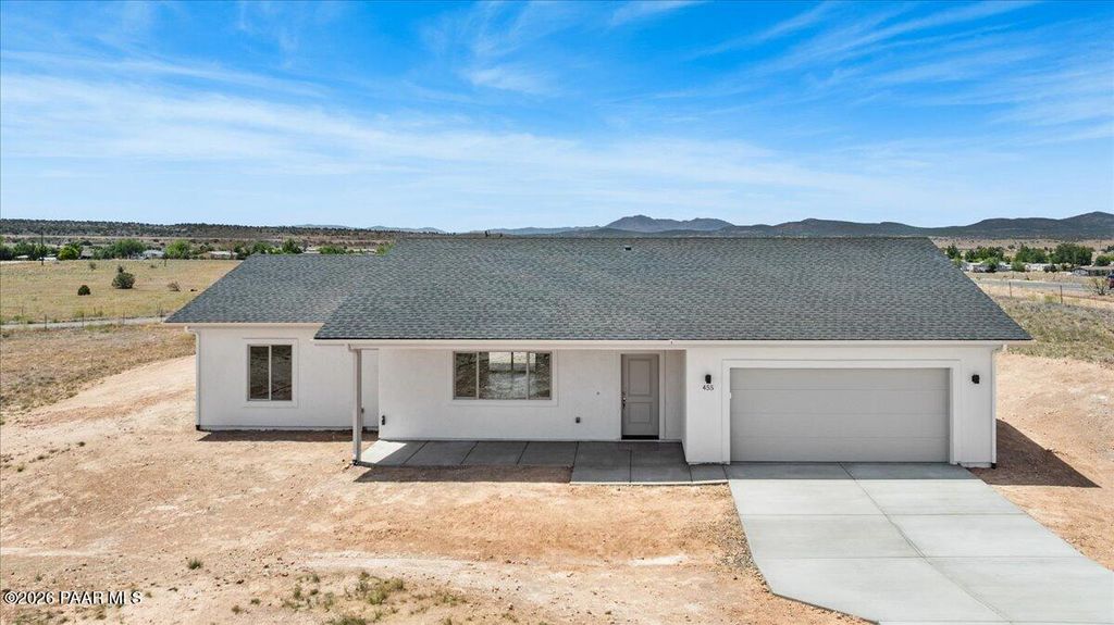 Photo of 455 E Ocotillo Lane, Paulden, AZ 86334 (MLS # 1082187)