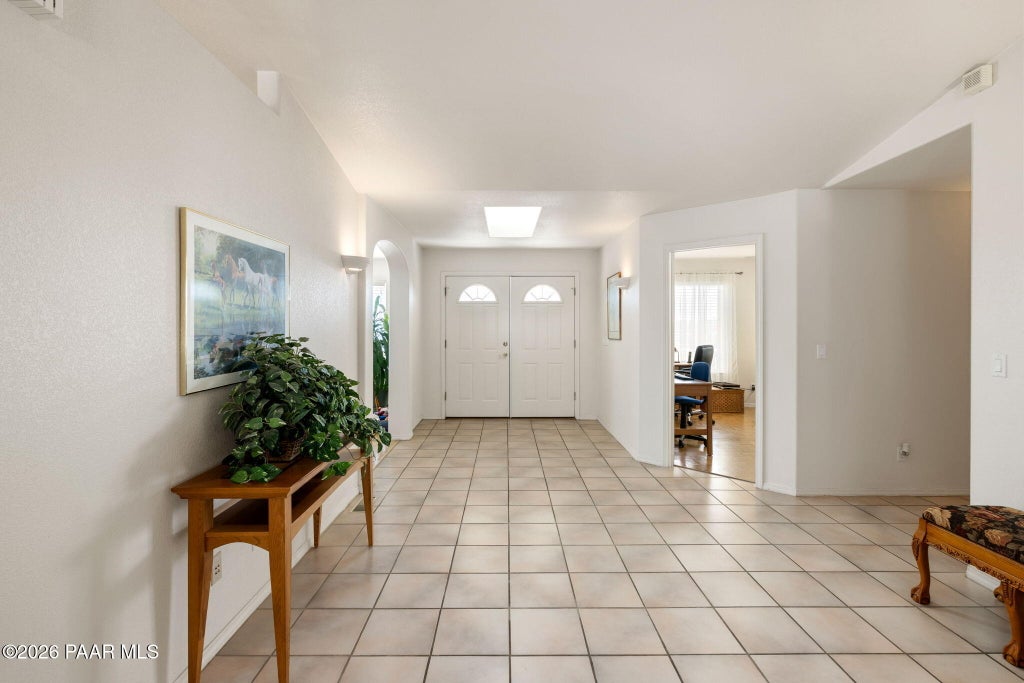 Photo of 11430 E Manzanita Trail, Dewey-Humboldt, AZ 86327 (MLS # 1085709)