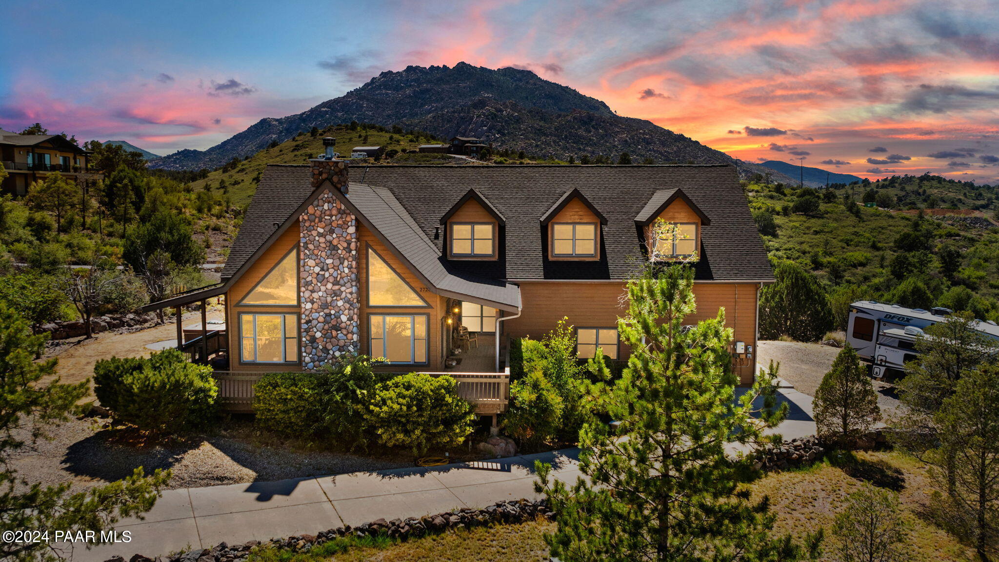 2728 W Boone Court