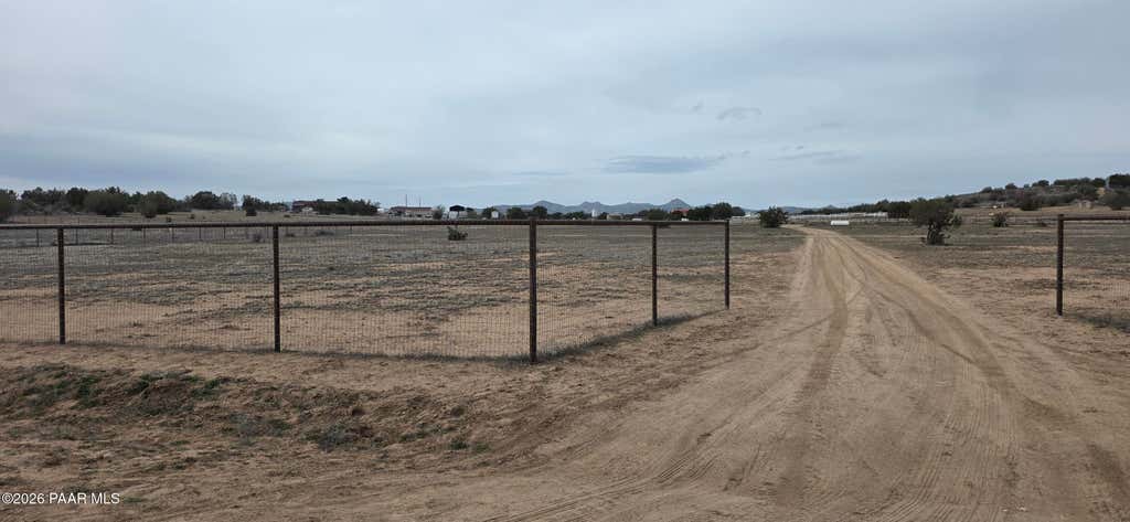 Photo of 00 Headwaters Ranch Rd And Windy Road, Paulden, AZ 86334 (MLS # 1083605)