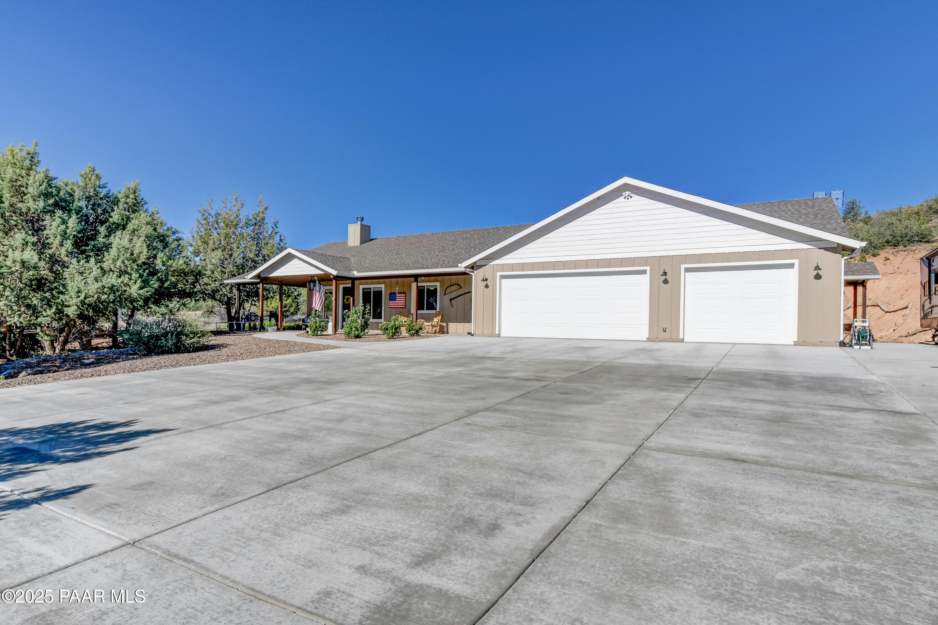 1365 W Ridge Drive