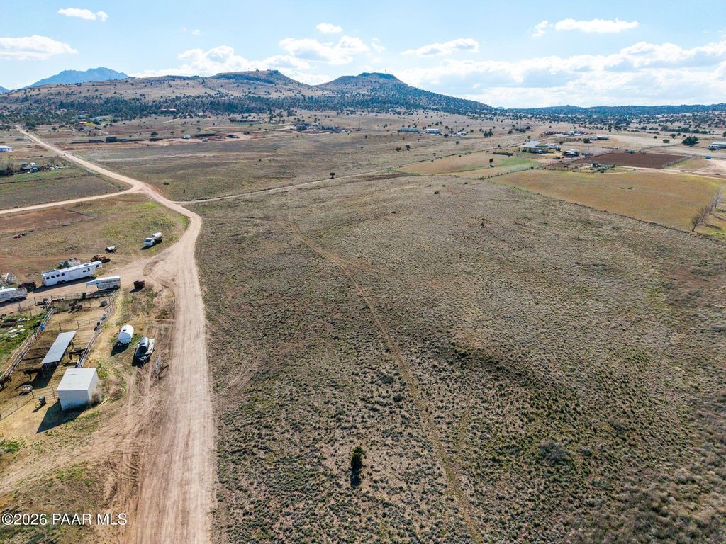 Photo of 1150 S Lakeshore Drive, Chino Valley, AZ 86323 (MLS # 1080155)