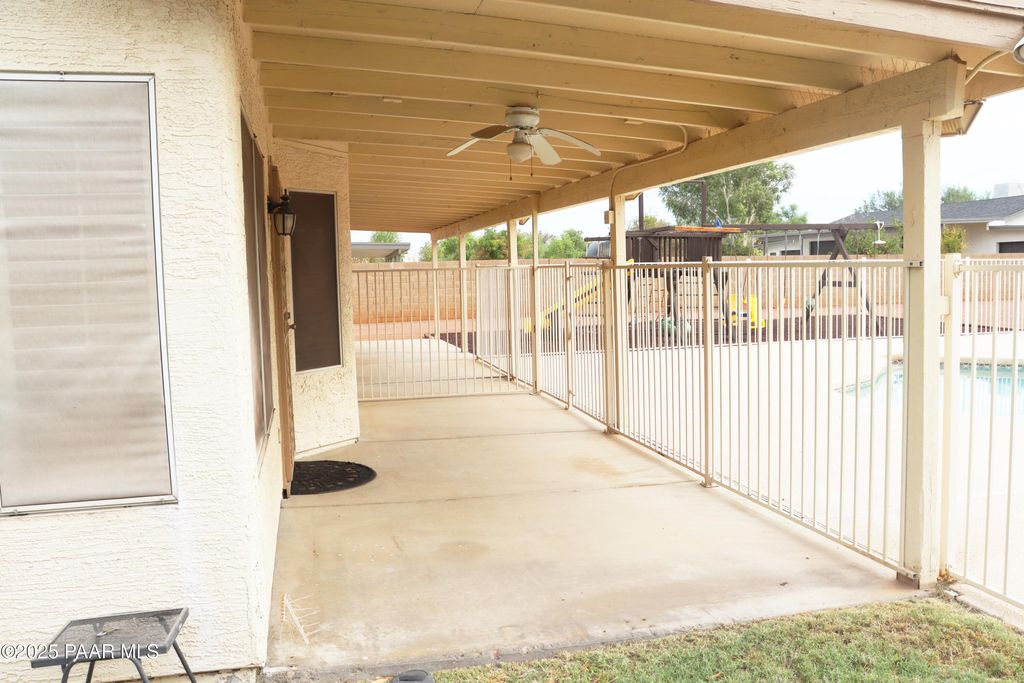 Photo of 5201 N 85th Avenue, Glendale, AZ 85305 (MLS # 1076790)
