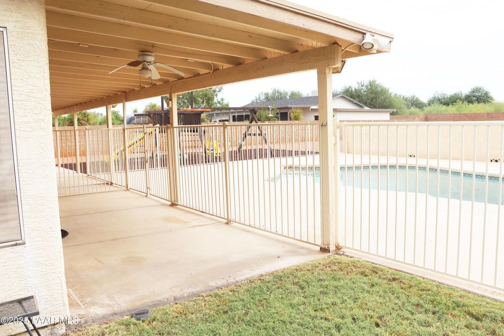 Photo of 5201 N 85th Avenue, Glendale, AZ 85305 (MLS # 1076790)