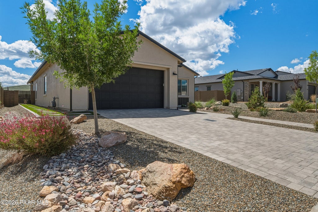 Photo of 3271 Iron King Circle, Prescott, AZ 86301 (MLS # 1085082)