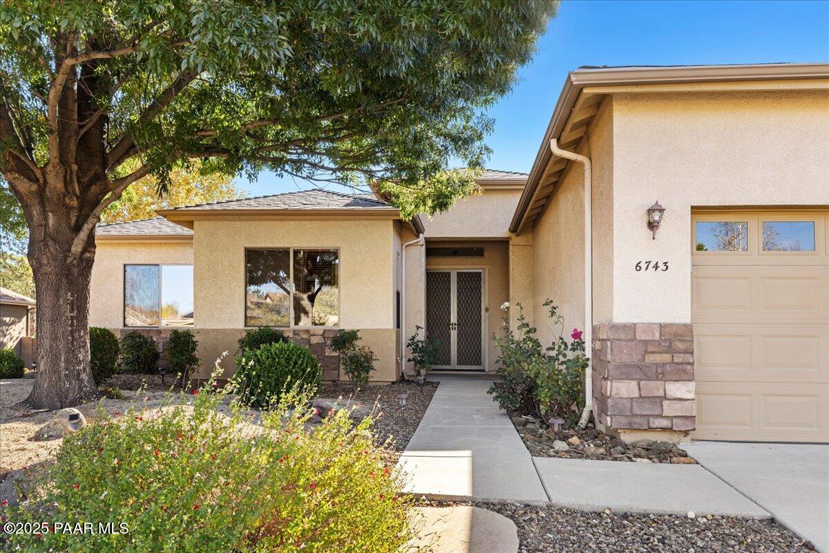 6743 E Mayflower Lane