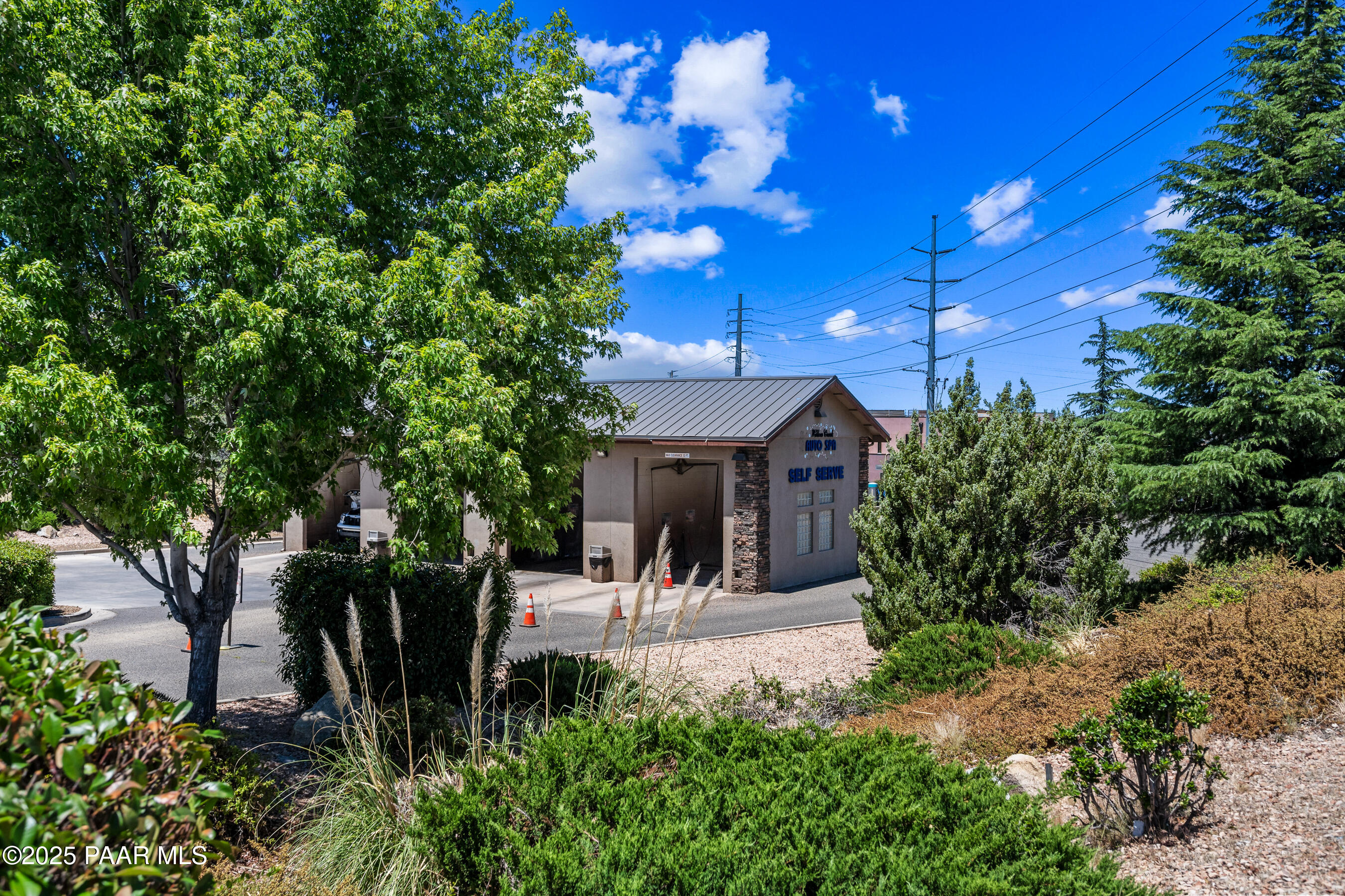 3112 Willow Creek Road