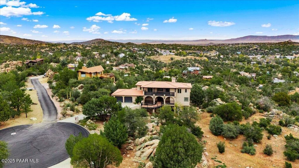 Photo of 1917 Upper Crestview, Prescott, AZ 86305 (MLS # 1077991)