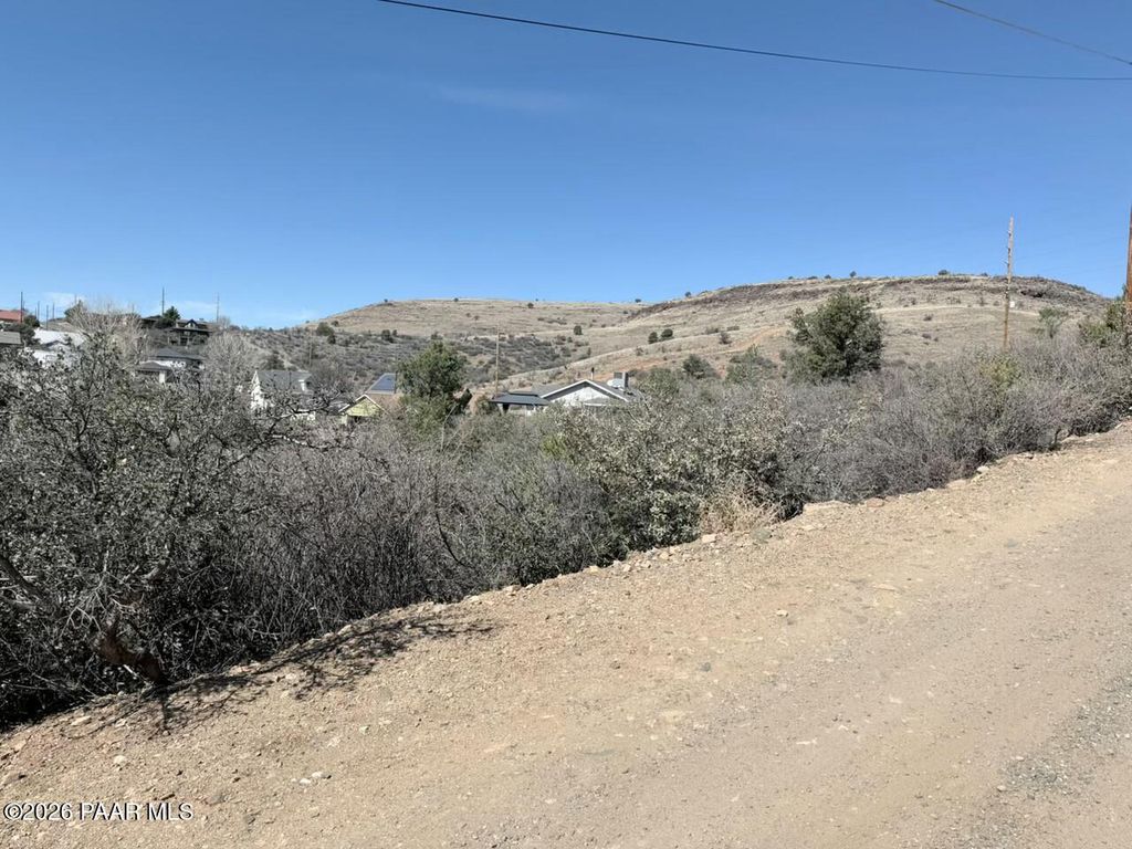 Photo of 1960 Moonstone Lane, Prescott, AZ 86301 (MLS # 1080178)