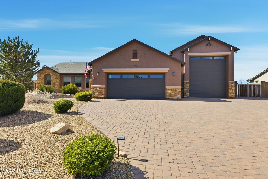 Photo of 8282 N Zephyr Circle, Prescott Valley, AZ 86315 (MLS # 1080084)