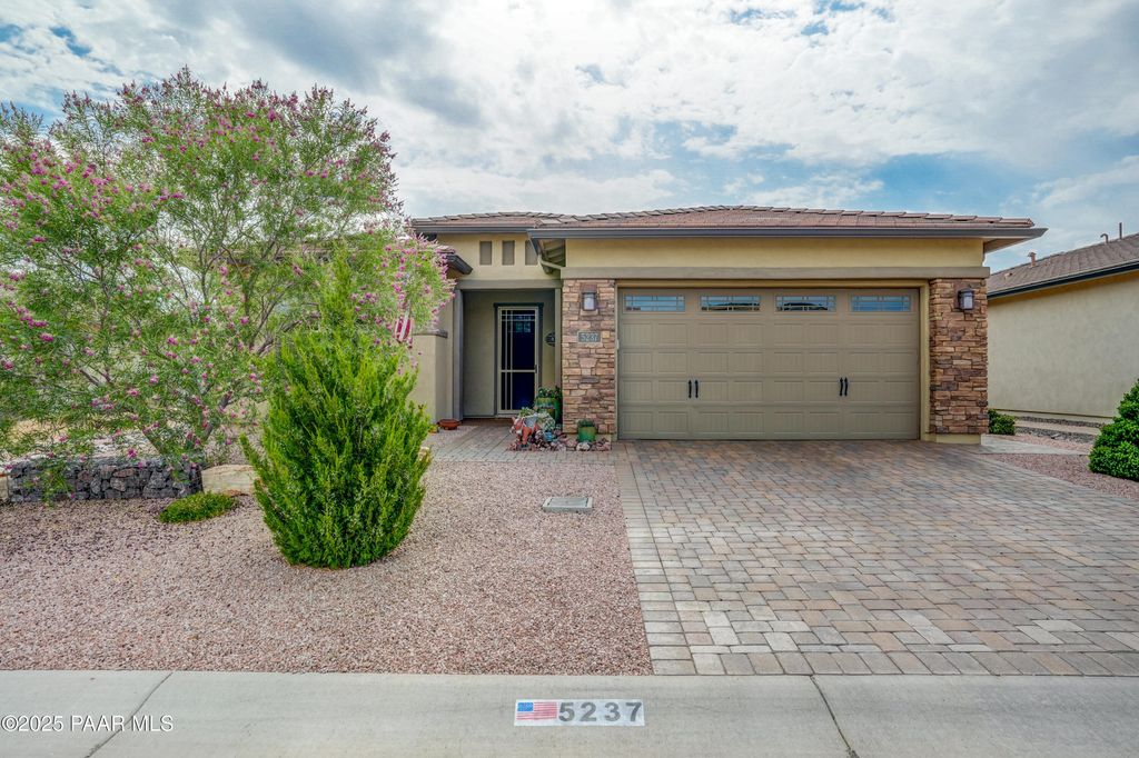 Photo of 5237 Autumn Leaf Lane, Prescott, AZ 86301 (MLS # 1079609)