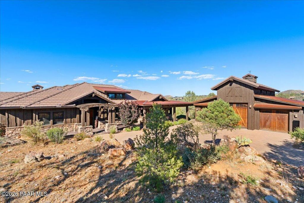 Photo of 15305 Escalante Way, Prescott, AZ 86305 (MLS # 1081973)